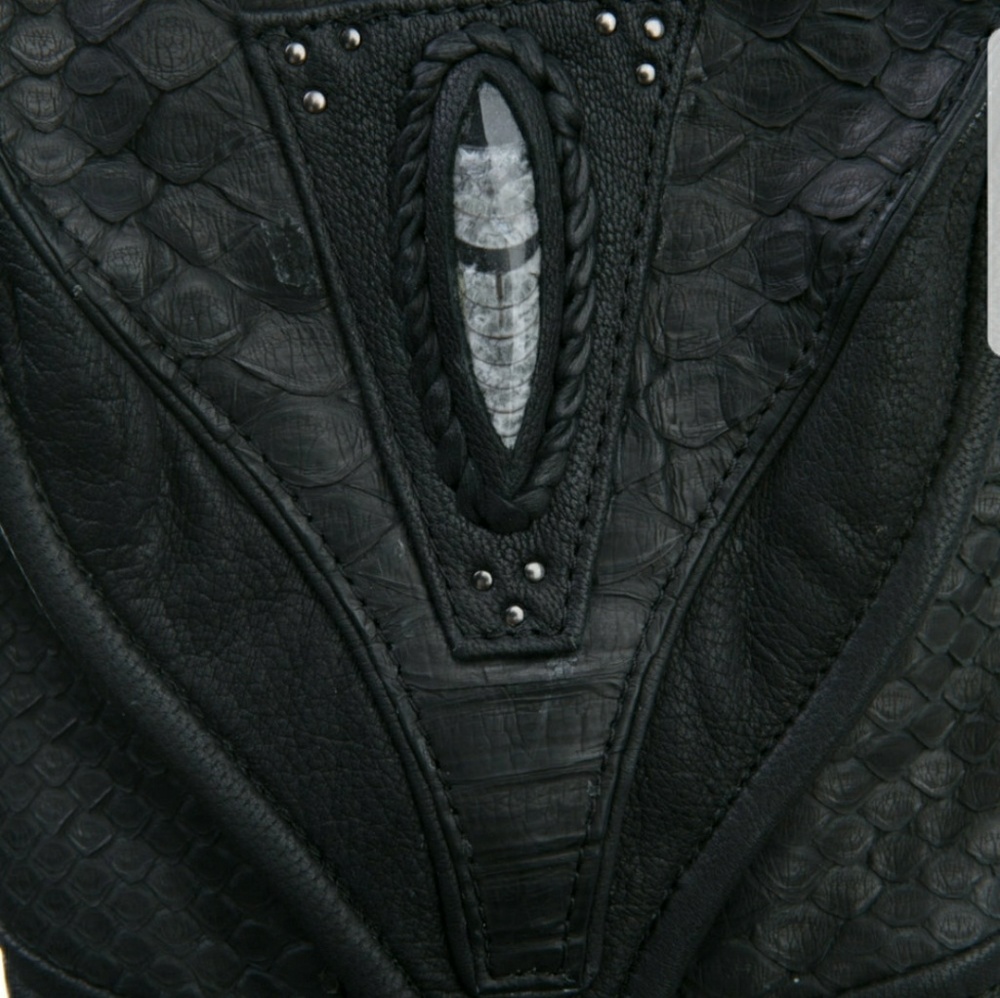 *SOLD* Jungle Tribe 'Predator' - leather hip bag - Picture 2 of 7